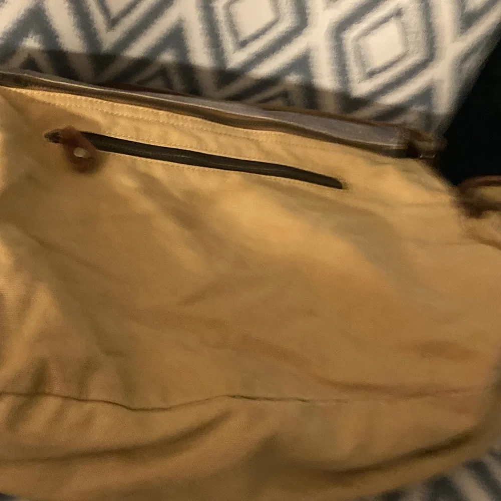 Studio ManhattanTan and Brown Men's Messenger Bag‎